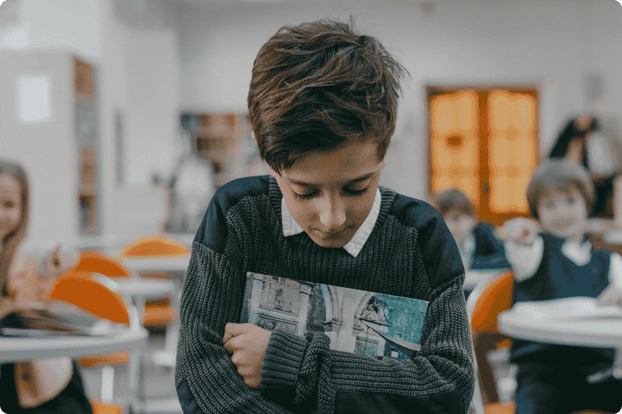 Consequências para Espectadores e o Ambiente Escolar