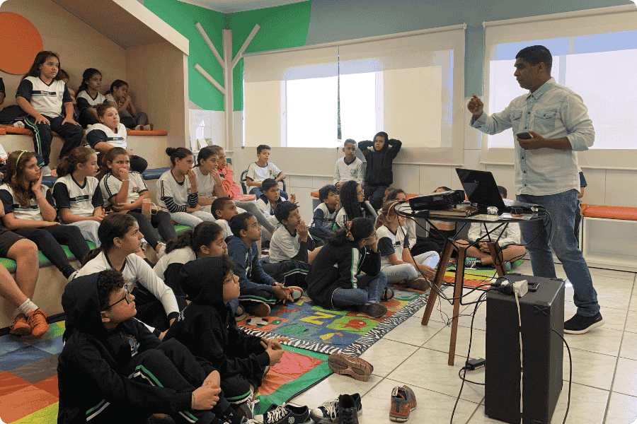 Qual é o objetivo das palestras educativas?