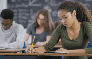 Atividade educativa sobre Bullying e Cyberbullying: Com texto, leis e gabarito