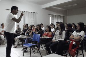 Porque fazer palestras nas escolas?