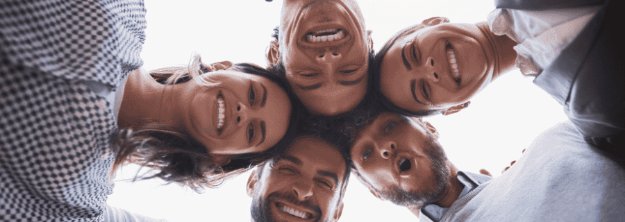 Quais são 5 dinâmicas divertidas para grupos?