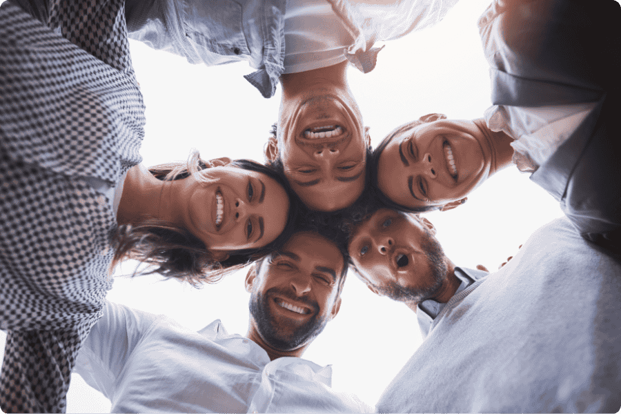Quais são 5 dinâmicas divertidas para grupos?