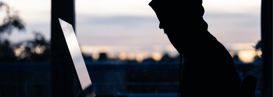 Quais são as principais plataformas digitais onde ocorre o cyberbullying?