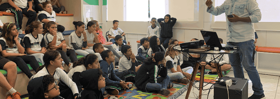 Qual é o objetivo das palestras educativas?